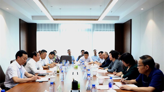 省委組織部副部長、省人社廳廳長周麗寧一行來集團(tuán)調(diào)研指導(dǎo)工作